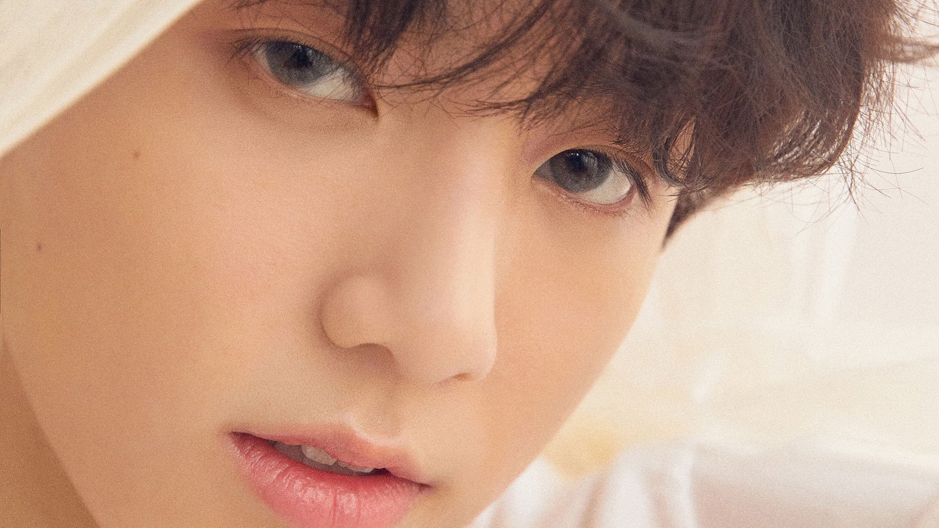 从巴塞罗那到那不勒斯，维尼修斯在另一个自己的倒影里完成千场里程碑